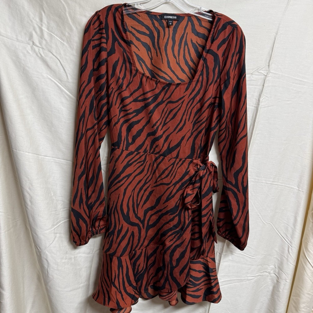 Express Women's XS Animal Print Square Neck Side Tie Long Sleeve Dress